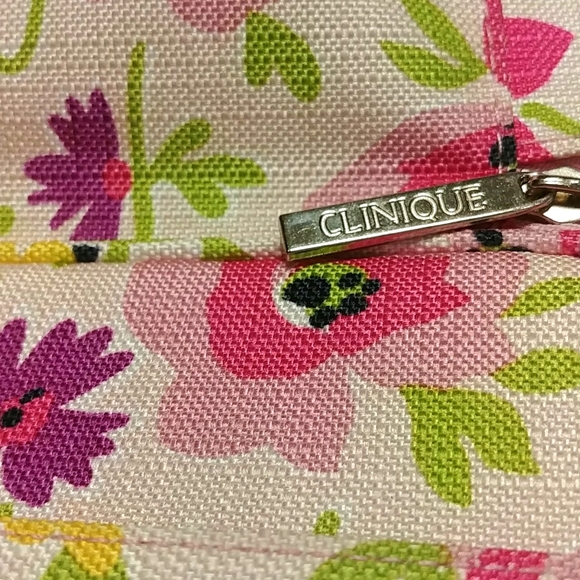 Clinique Train Case Bright Floral Cosmetic Storage Case - Picture 7 of 7